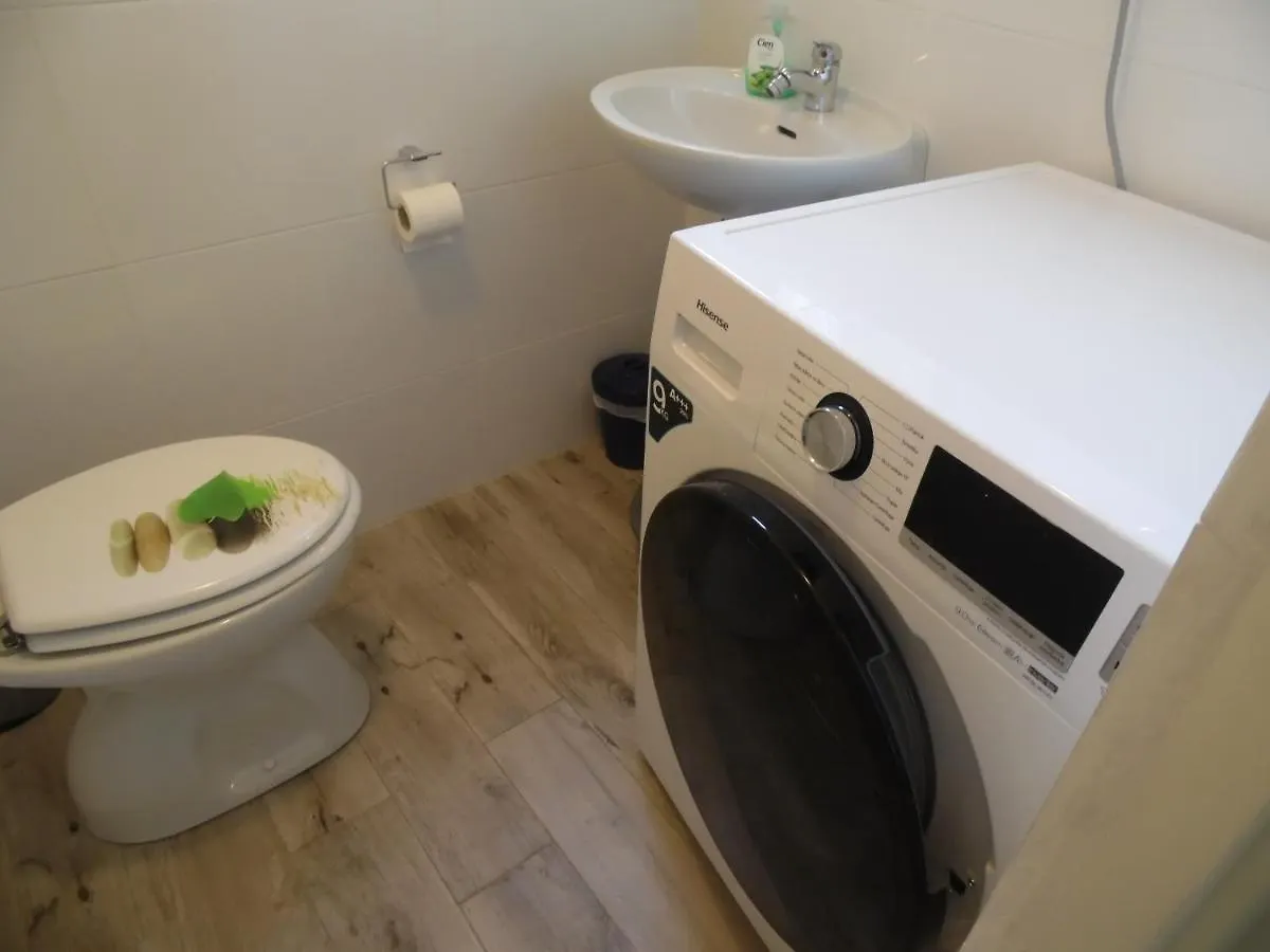 Quiet Area Apartments K65 Mali Losinj